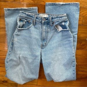 Abercrombie & Fitch |The ‘90s Relaxed Jean| High Rise | 25 | 0 | Short
